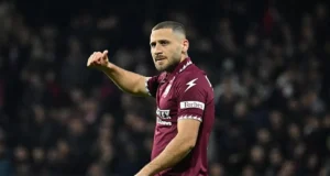Fortuna Düsseldorf taraftarından Filistin’e destek! İsrailli oyuncunun transferini engellediler