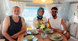 Hüsnü Şenlendirici Karavan Peşine Düştü