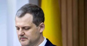 Litvanya Başbakanı Gintautas Paluckas, yolsuzluk soruşturması nedeniyle istifa etti