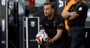 Okan Buruk açıkladı: Takımdan ayrılıyorlar