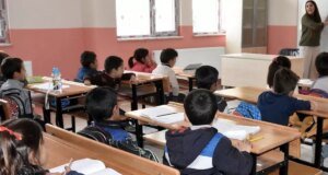 Okullarda Forma Dönüş Kararı Memnuniyetle Karşılandı