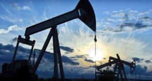 Brent petrol ağustosta 4 dolardan fazla düştü
