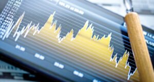 Azalan politik riskler piyasada iştahı artırdı