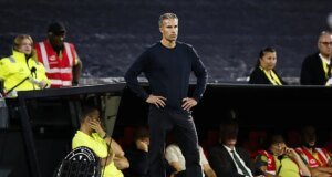 Robin van Persie’den Fenerbahçe maçı yorumu: “Skor, oyunumuzu değiştirmeyecek”