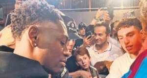 Sol kanadın yeni sahibi Olaigbe!