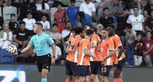 Son dakika haberi: Başakşehir, UEFA Konferans Ligi play-off turuna yükseldi!