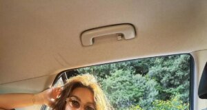 Uzak Şehir’in Yıldızı Sahra Şaş, Yunanistan’da Tatilde