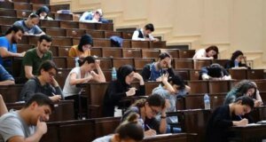 AK Parti, İstanbulkart öğrenci indirimini geri aldı