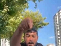 Trafikte korku dolu anlar! Cam silme bahanesiyle sürücülere kabusu yaşattı