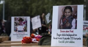 AK Parti’den Gazzeli çocuklar için ‘Boş Sıralar’ etkinliği