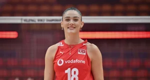 Milli voleybolcular Zehra Güneş ve Yaprak Erkek, ABD maçını kazanacaklarına inanıyor