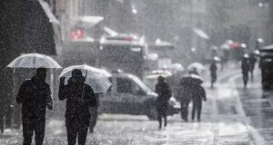 Plan yaparken iki kere düşünün! Hafta sonunu yağmurlar esir alacak