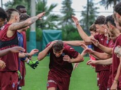 Trabzonspor’un yeni transferi Ernest Muçi ilk antrenmanına çıktı