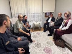 Vali Aydoğdu’dan Kübra Öğretmene Ödül