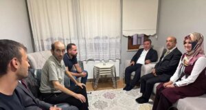 Vali Aydoğdu’dan Kübra Öğretmene Ödül